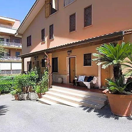 Bed and Breakfast Olympic 4*